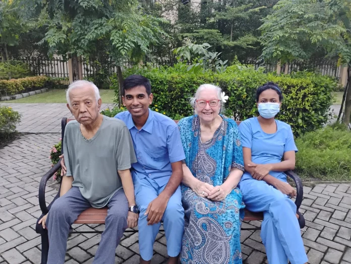 luxury old age homes in kolkata